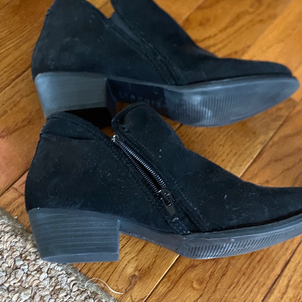 Chic Black Ankle Booties